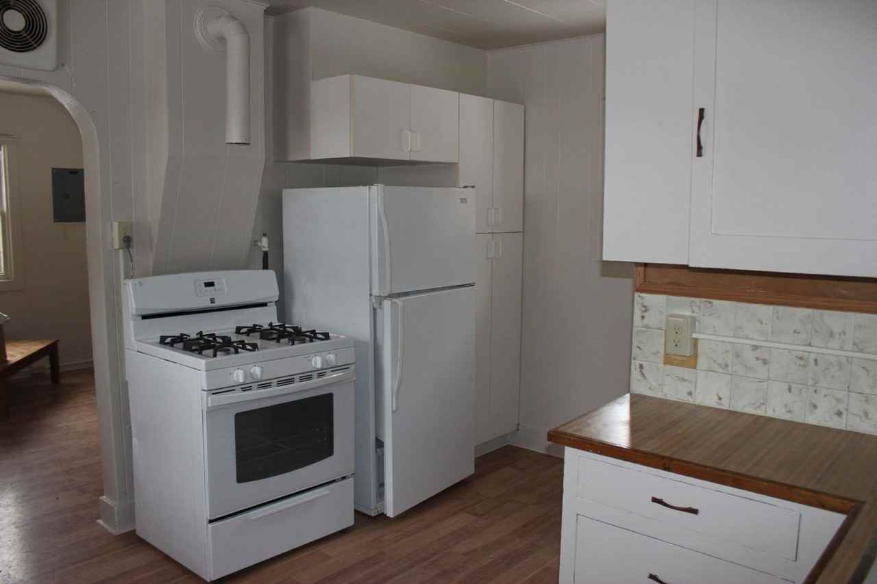 107 N 8th St - Photo 2 of 8