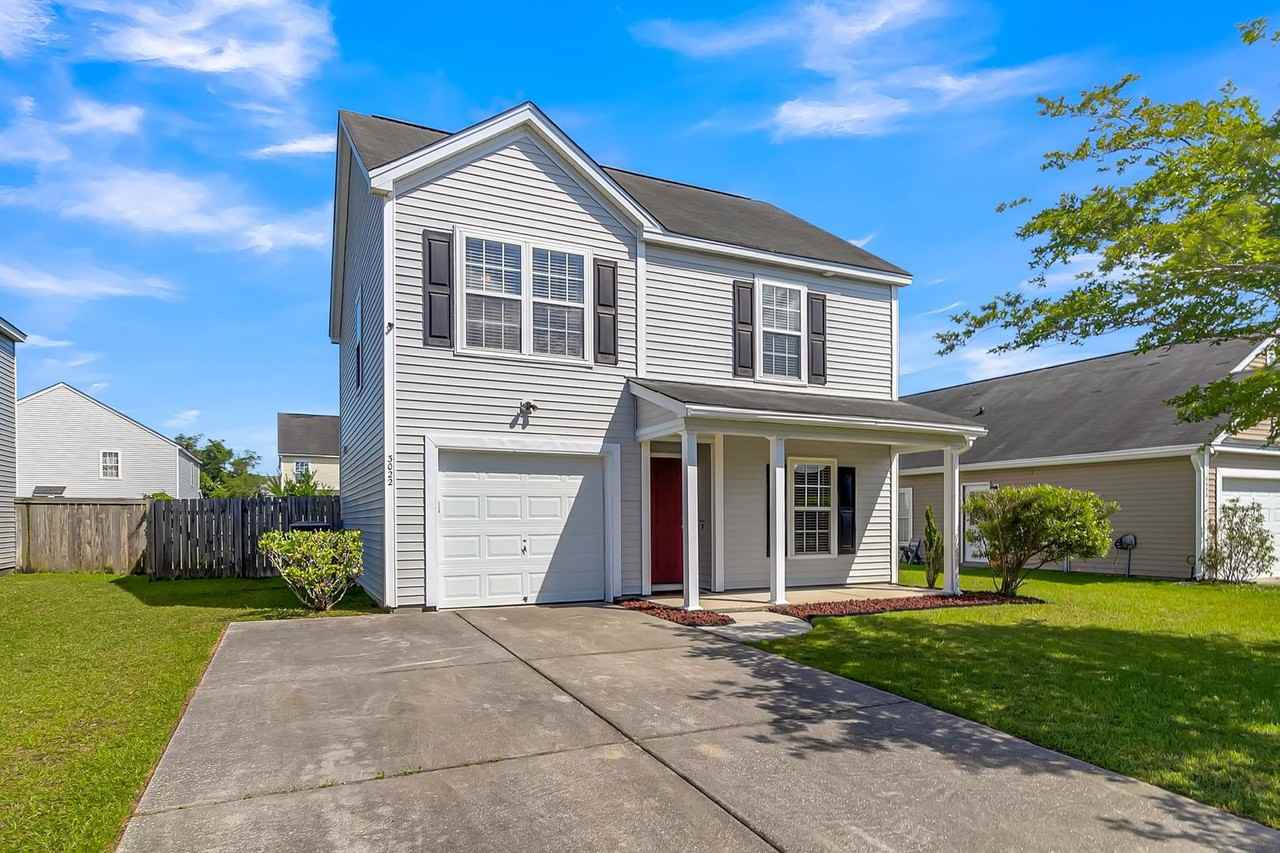 3022 Crusades St - Photo 3 of 38