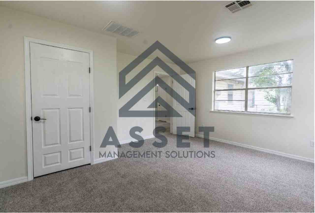 118 S Classen Ave - Photo 7 of 23