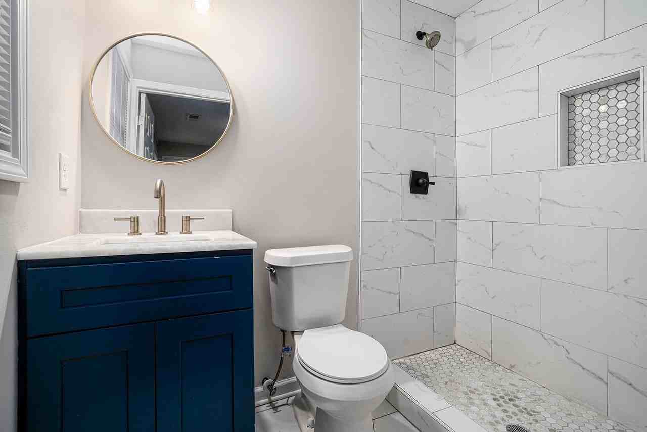 1643 Mary George Ave Nw - Photo 7 of 15