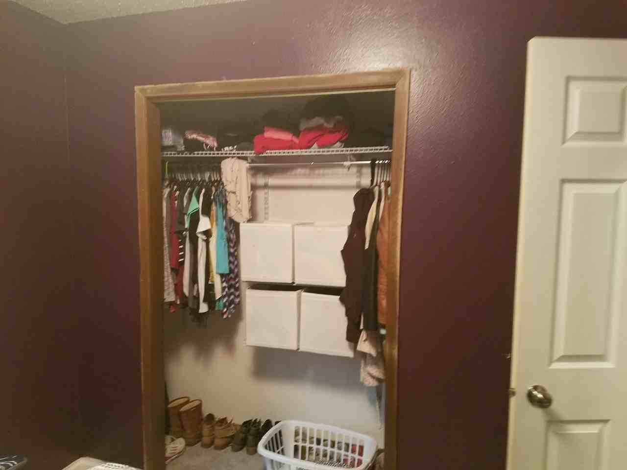 1115 W 8th St - Photo 5 of 14