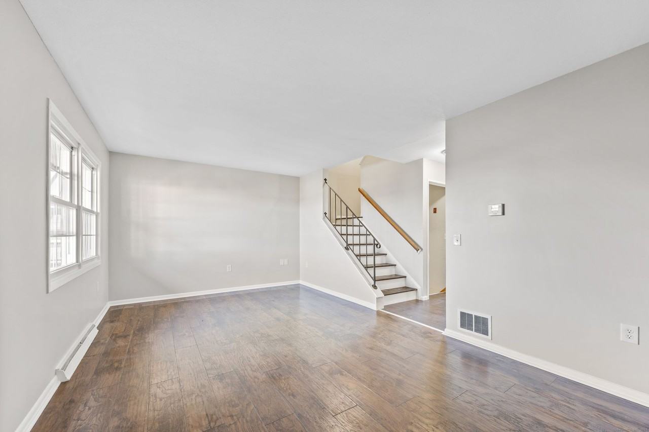 64 Savin Park - Photo 6 of 12