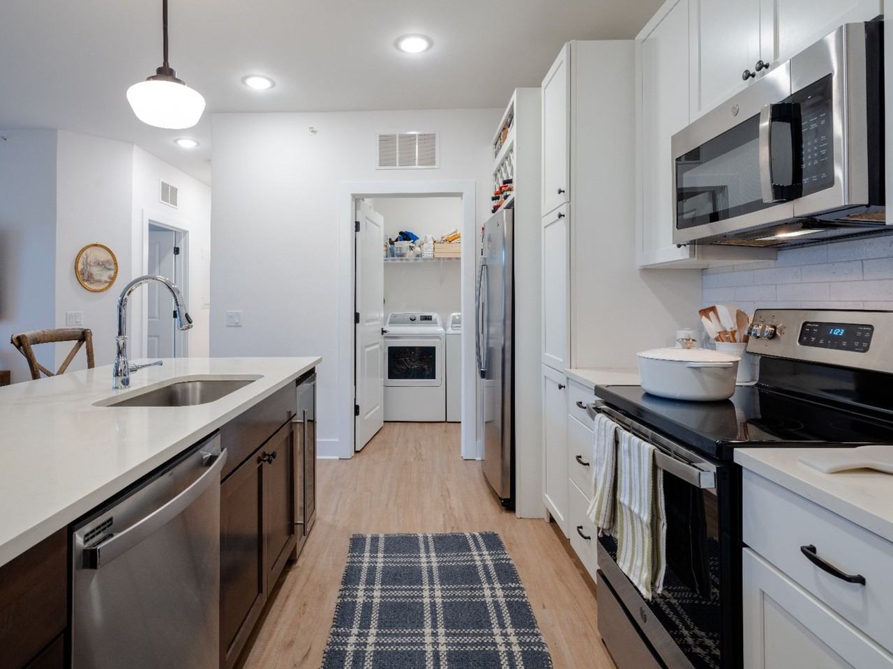 Mowbray Manor by Dial Residential - Photo 5 of 50