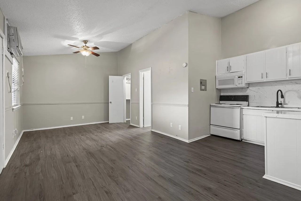 Parker Flats - Photo 4 of 12