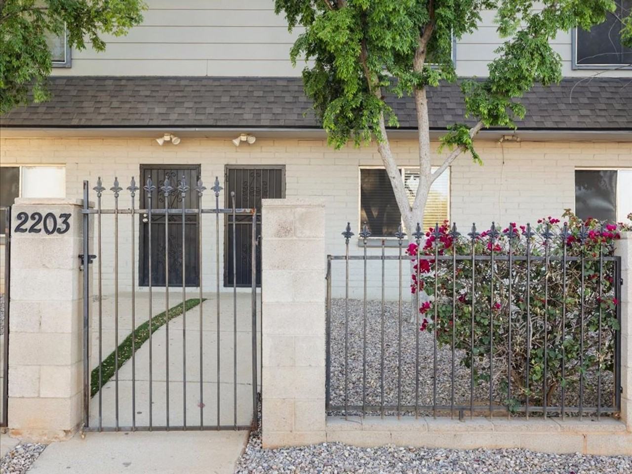 2201 N 9th Ave #2203 - Photo 4 of 21