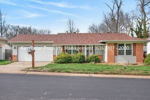 featured image of 1476 Shadow Wood Dr