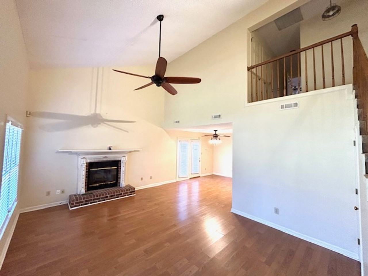 122 W Lake Cir - Photo 4 of 21