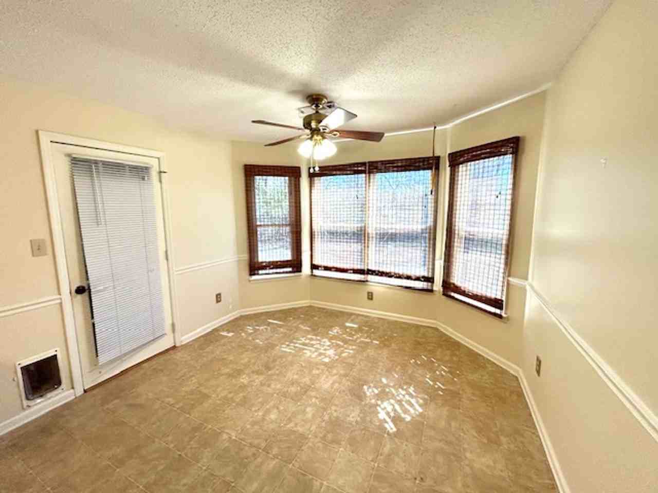 122 W Lake Cir - Photo 7 of 21