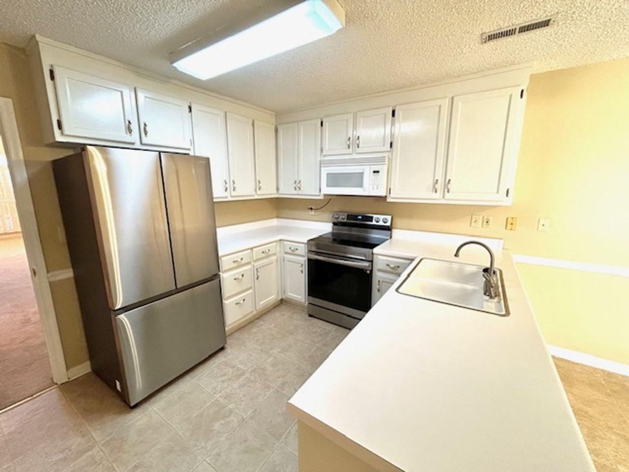 234 W Lake Cir - Photo 5 of 21