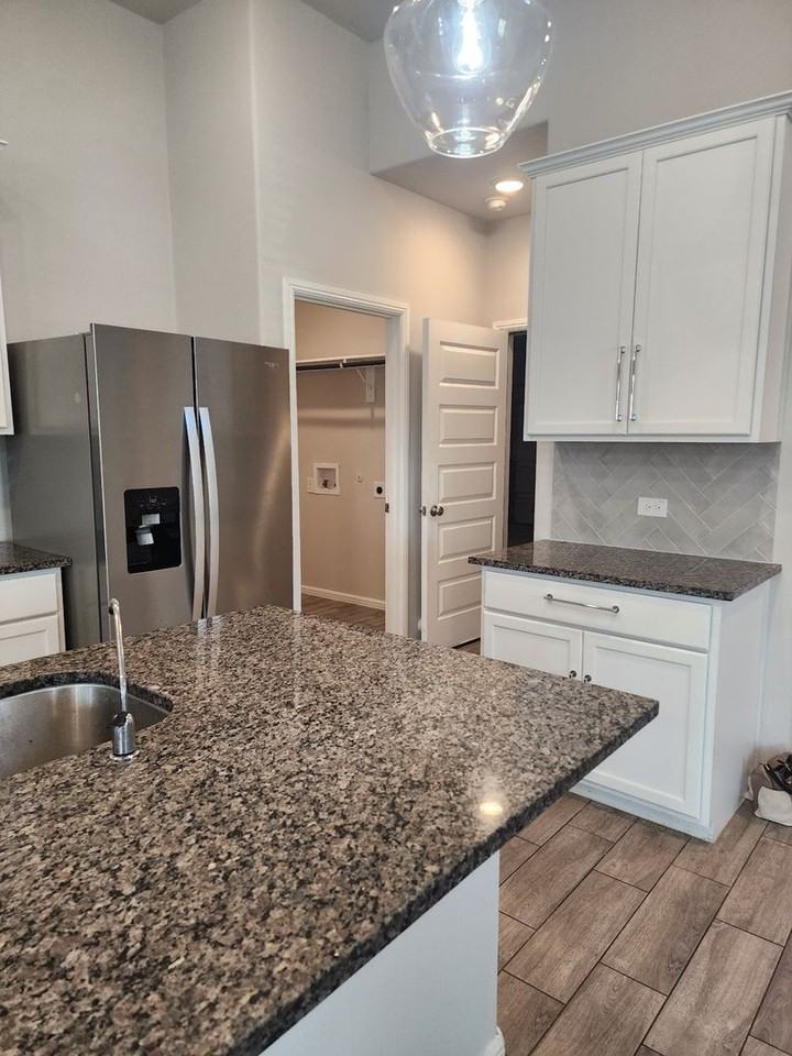 1436 Cedar Creek Ln - Photo 6 of 9