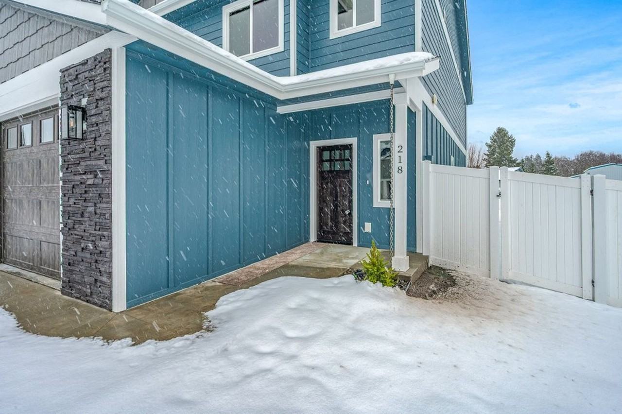 218 E Lobo Loop - Photo 2 of 21