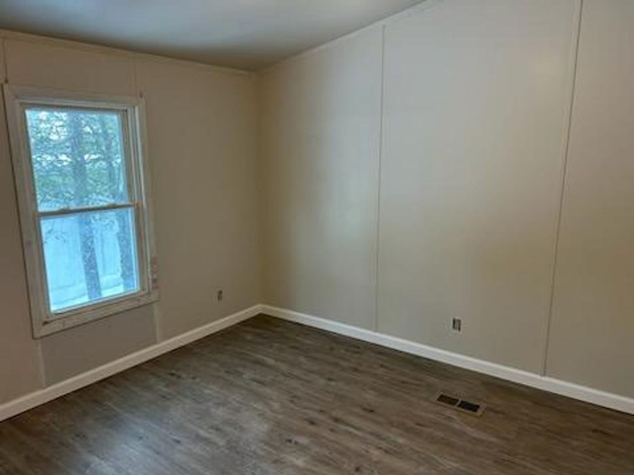 44 Pine Air Ct - Photo 2 of 18