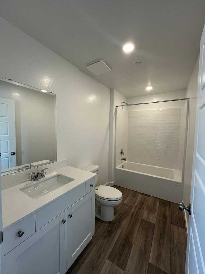 2440 S Aubree St - Photo 7 of 17