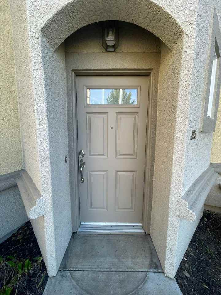 816 Vessona Cir - Photo 3 of 50