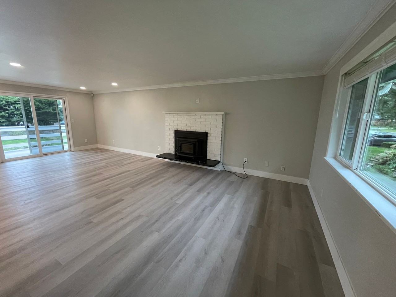 1919 Island View Rd - Photo 5 of 15