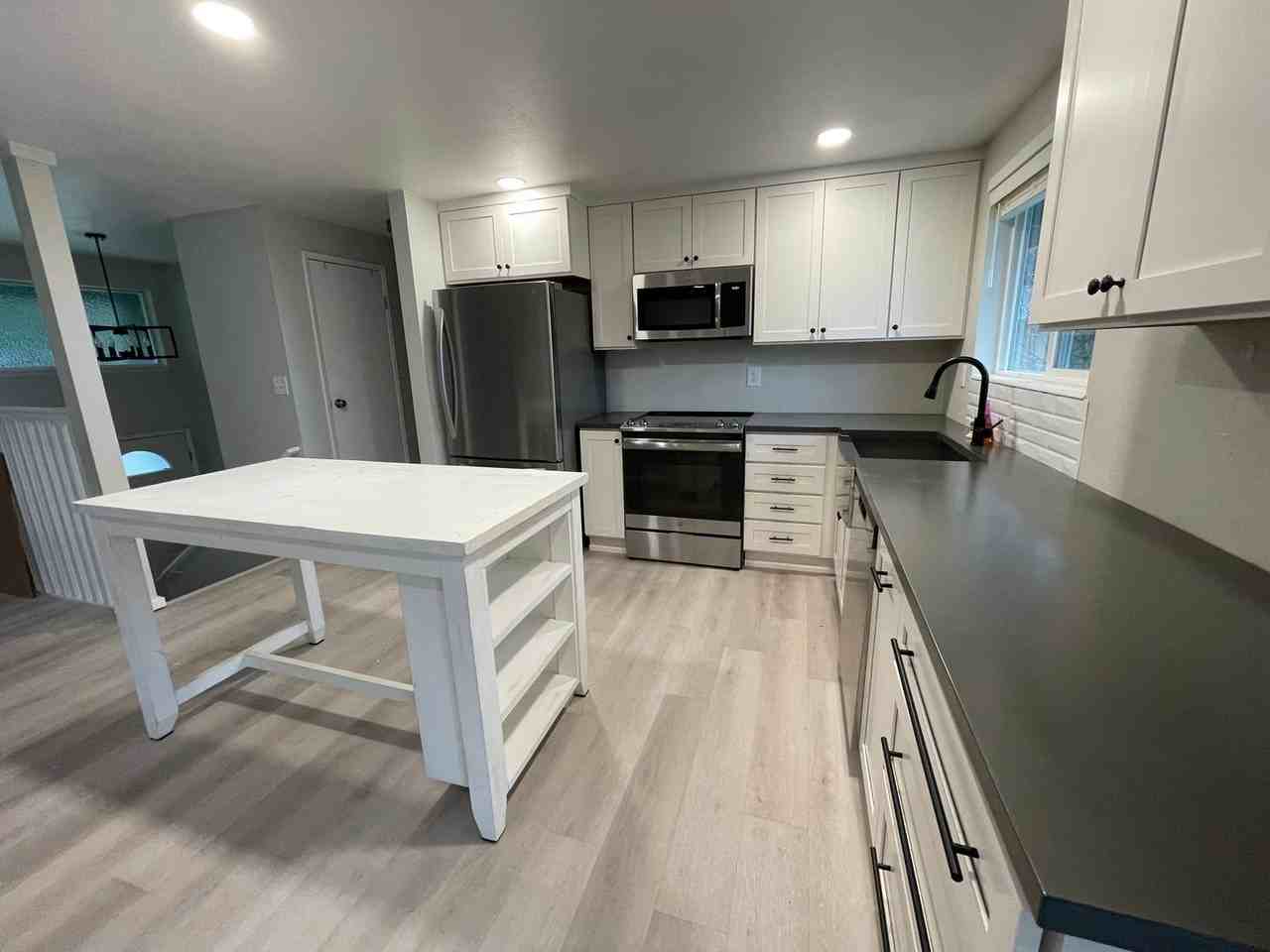 1919 Island View Rd - Photo 6 of 15