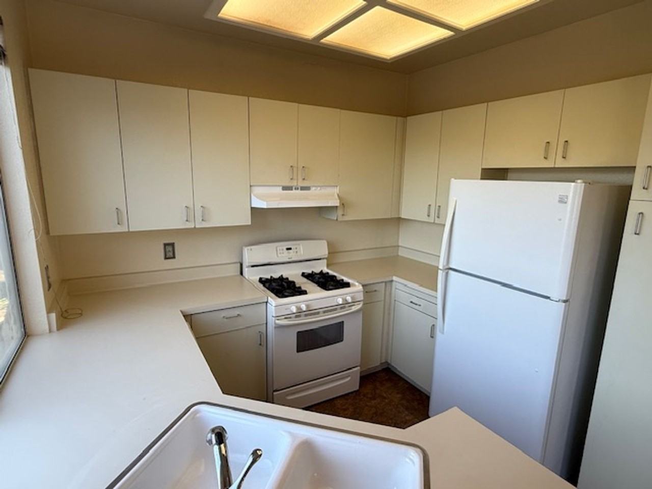 133 Tidewater Dr - Photo 5 of 29