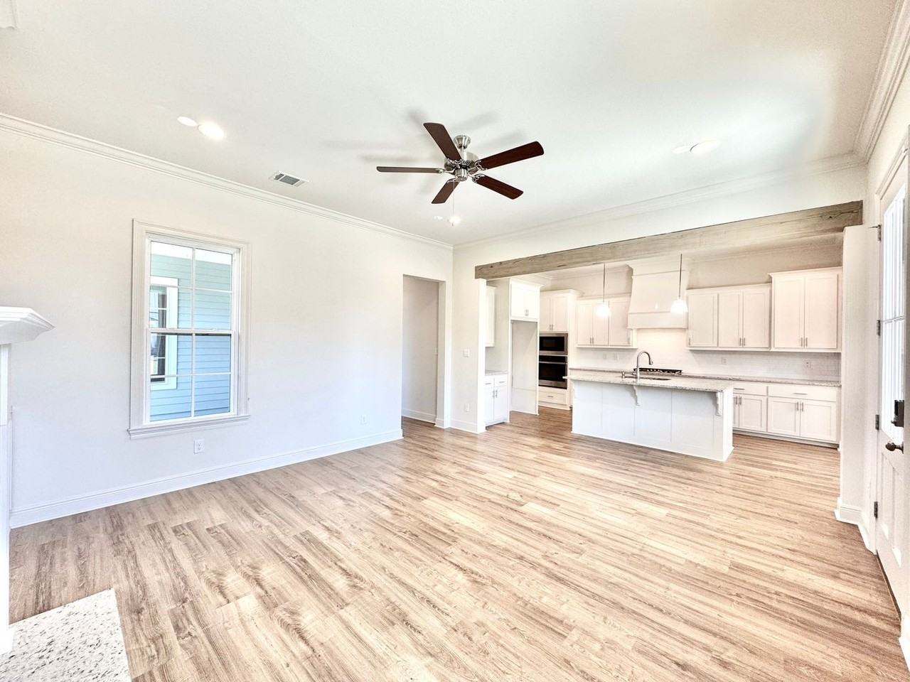 1213 Haymarket St - Photo 3 of 28