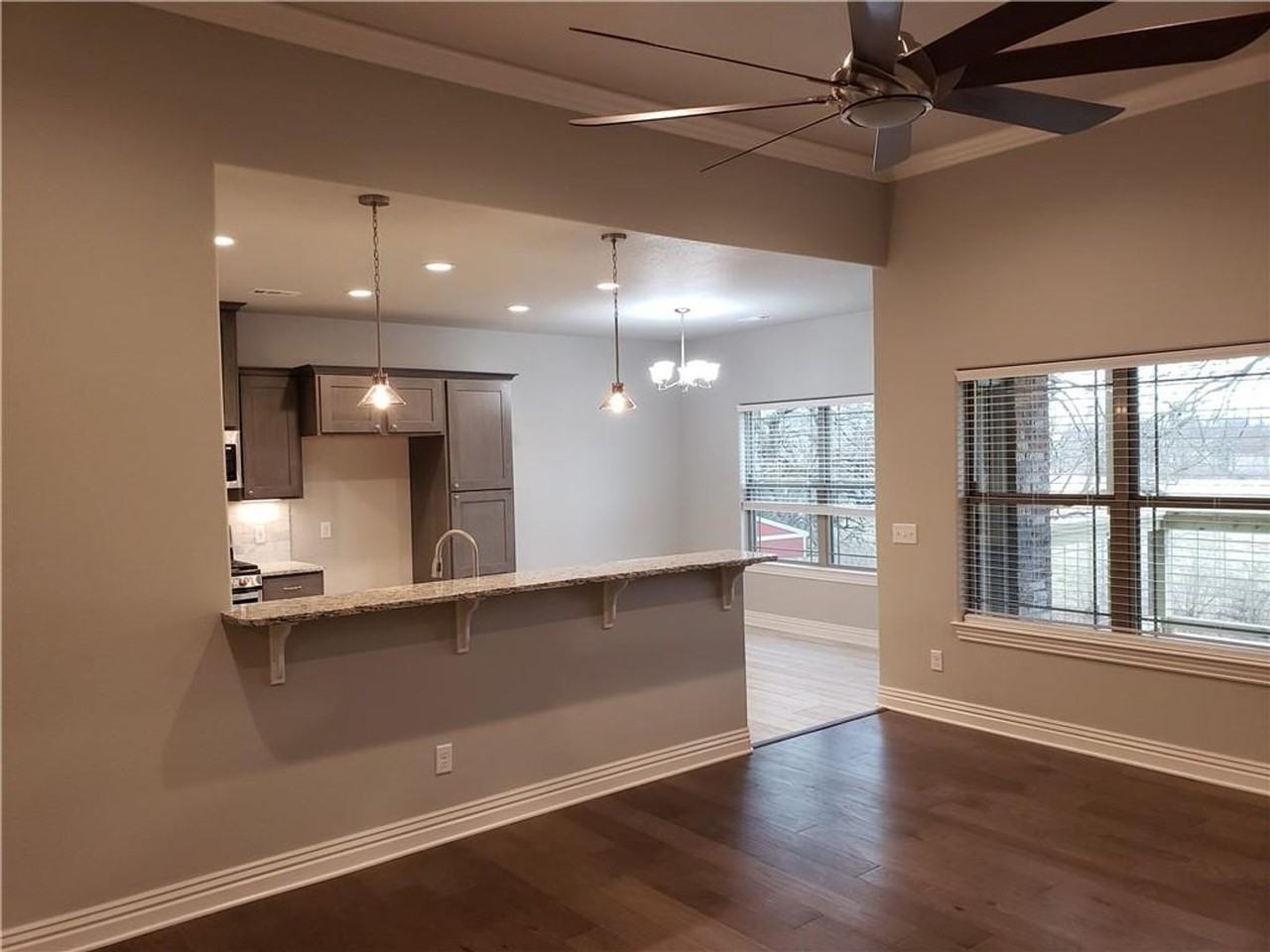 1489 Bridgeboro Ave - Photo 4 of 27