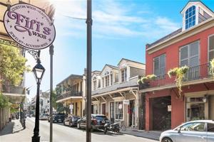 featured image of 931 Royal St #5