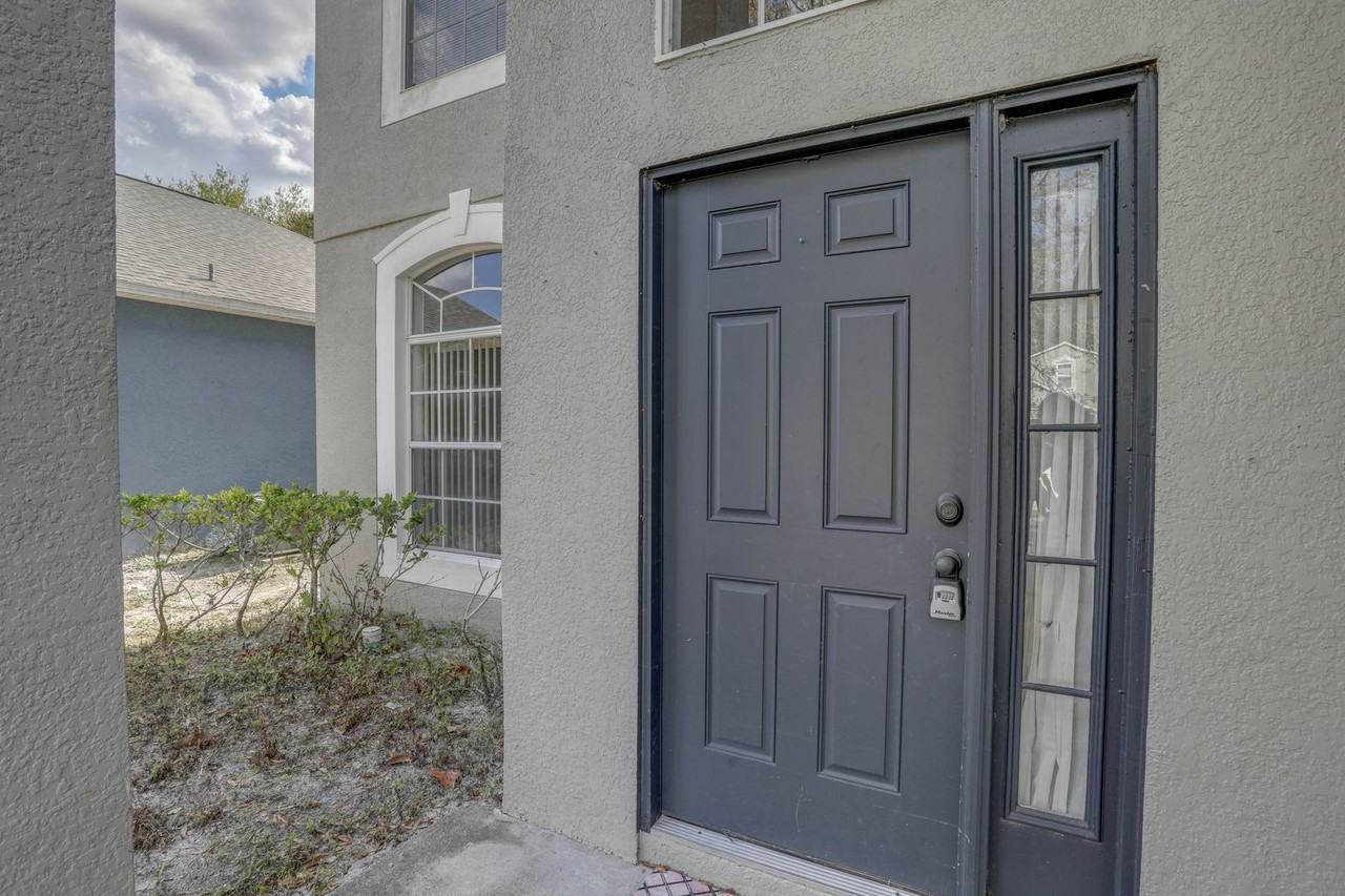 14562 Unbridled Dr - Photo 3 of 28