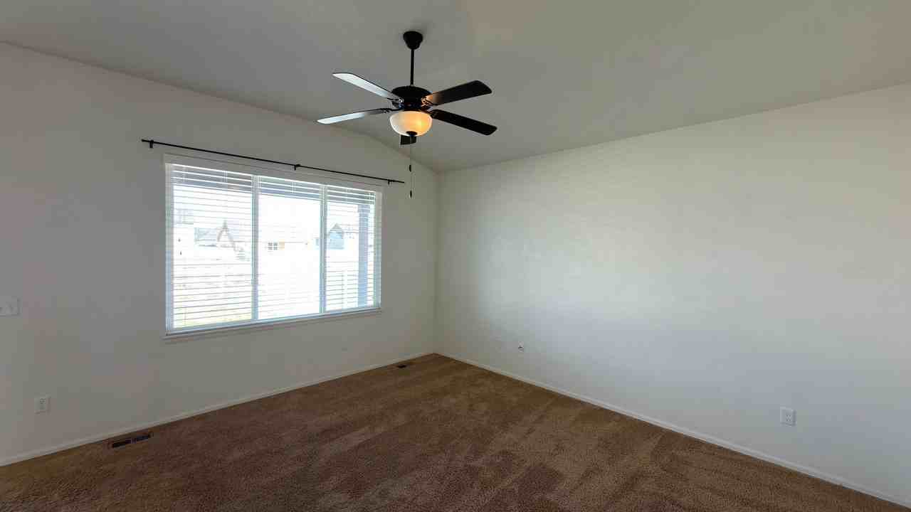 456 Stonebrook Dr - Photo 5 of 26