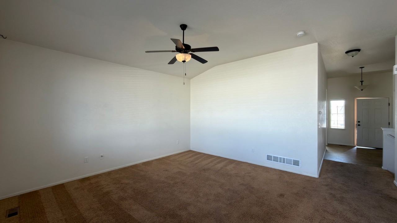 456 Stonebrook Dr - Photo 6 of 26