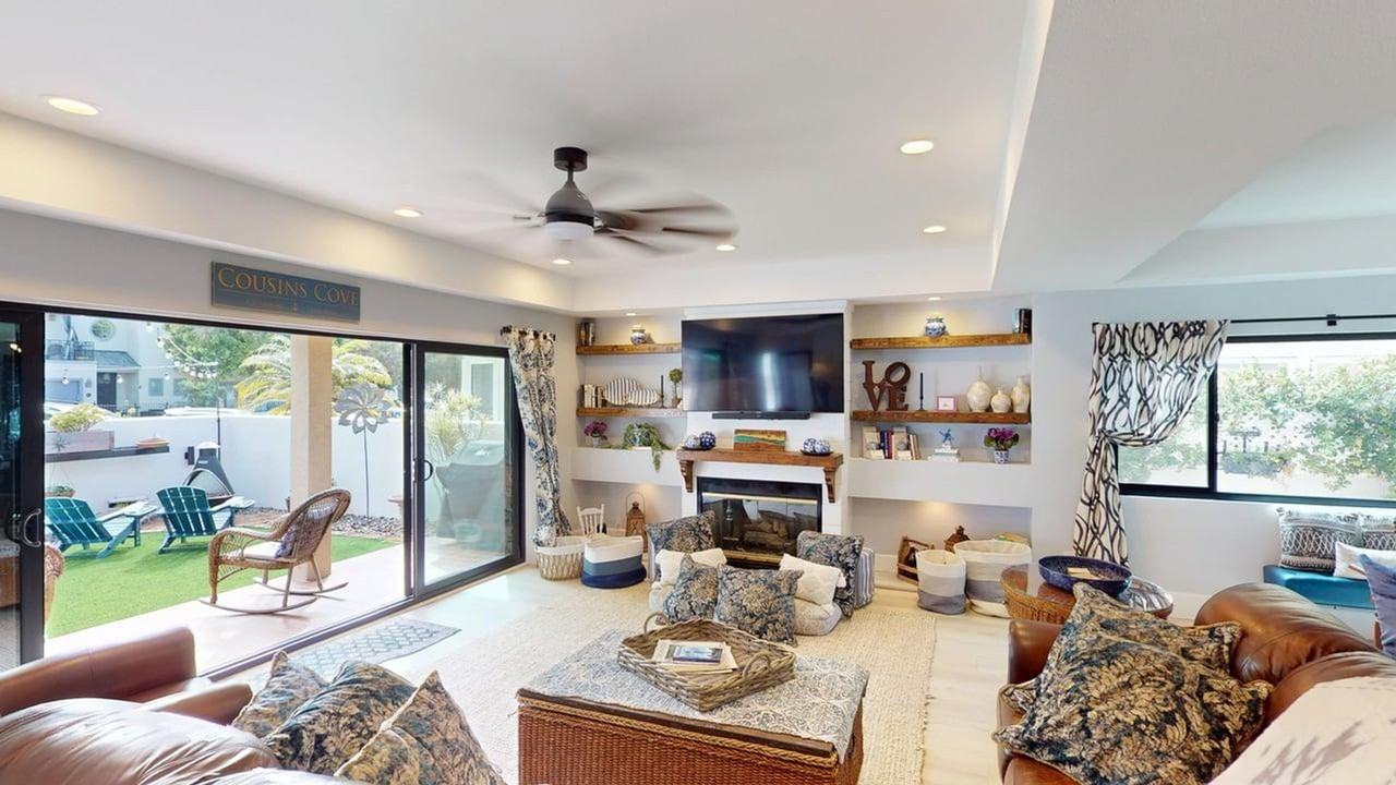 962 E Ave - Photo 4 of 32