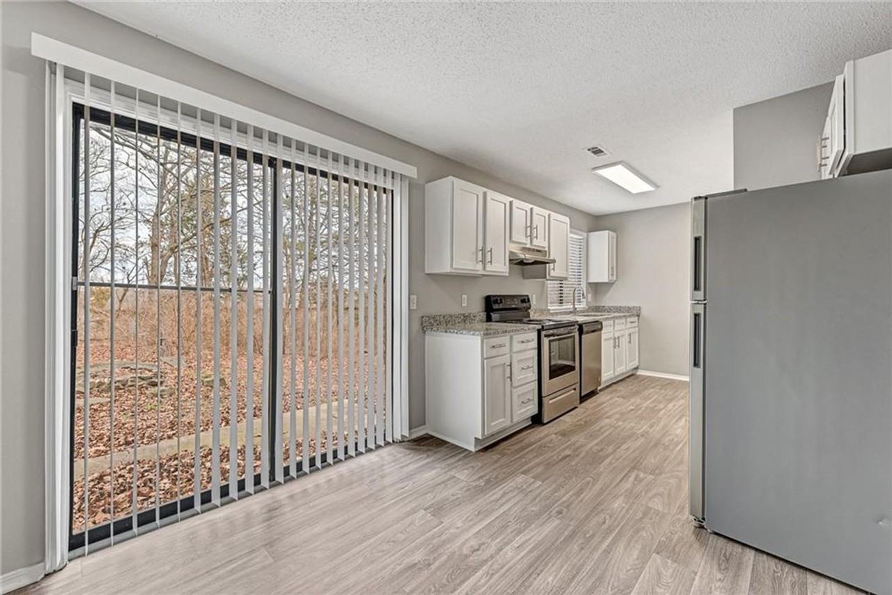 3150 N Kensington Ct - Photo 6 of 26