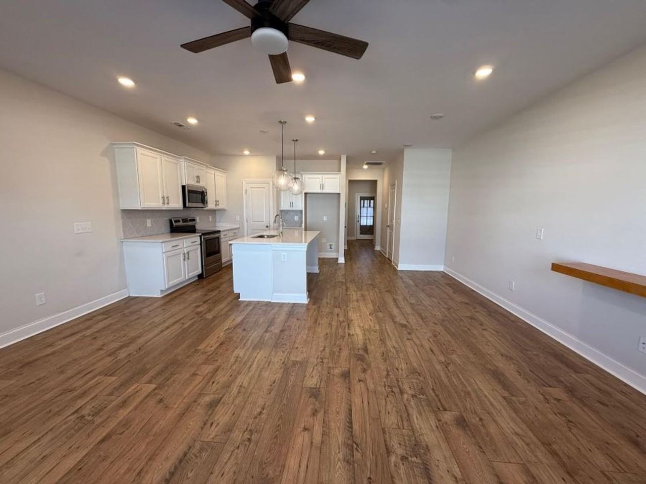 5750 Dockside Dr - Photo 3 of 16