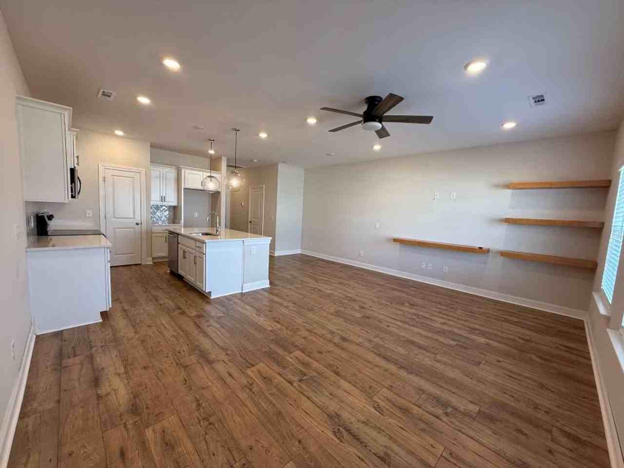 5750 Dockside Dr - Photo 5 of 16