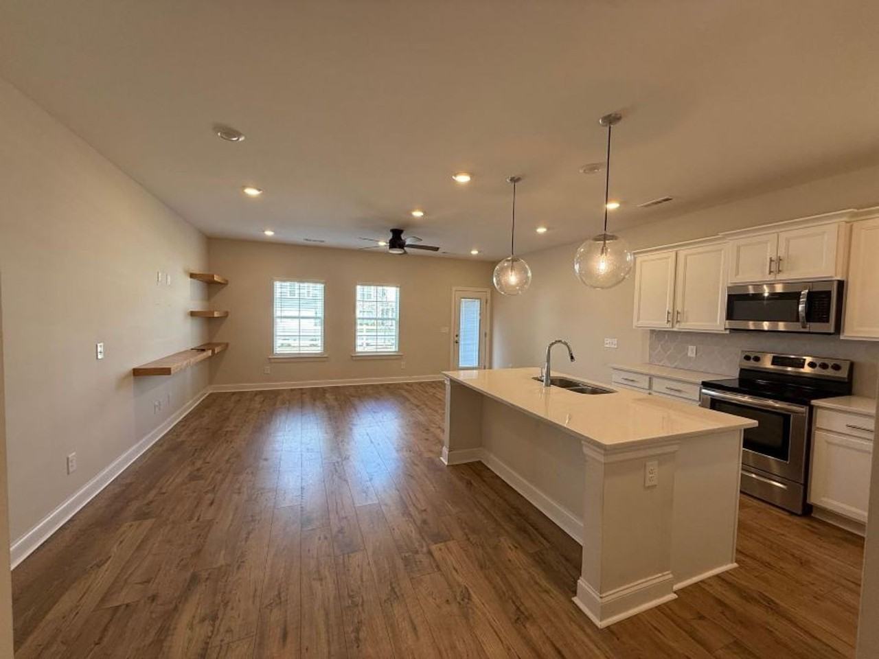 5750 Dockside Dr - Photo 6 of 16