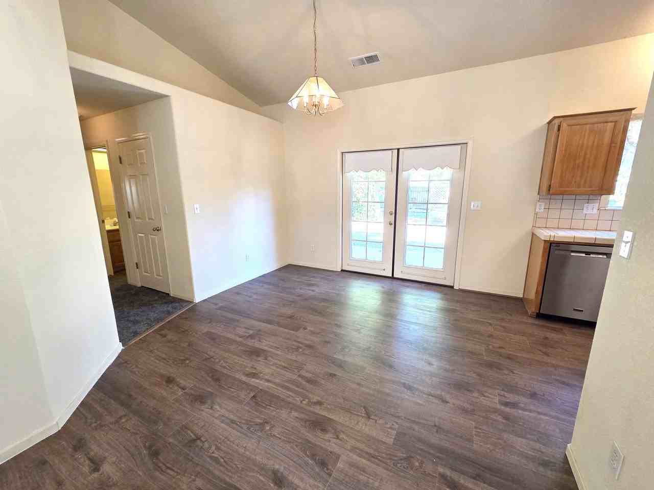 2540 W Porter Creek Ave - Photo 3 of 12