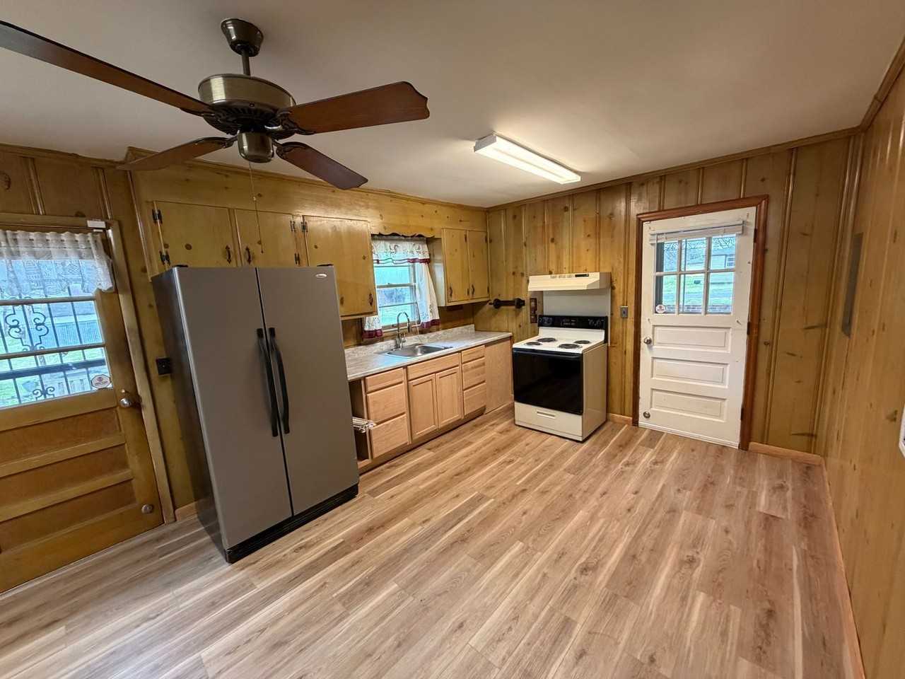 322 Joe B Jackson Pkwy - Photo 6 of 14