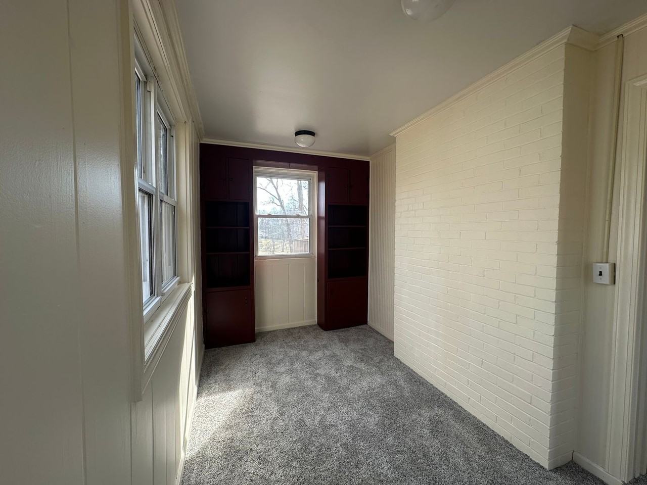 1321 Peaks St - Photo 2 of 50