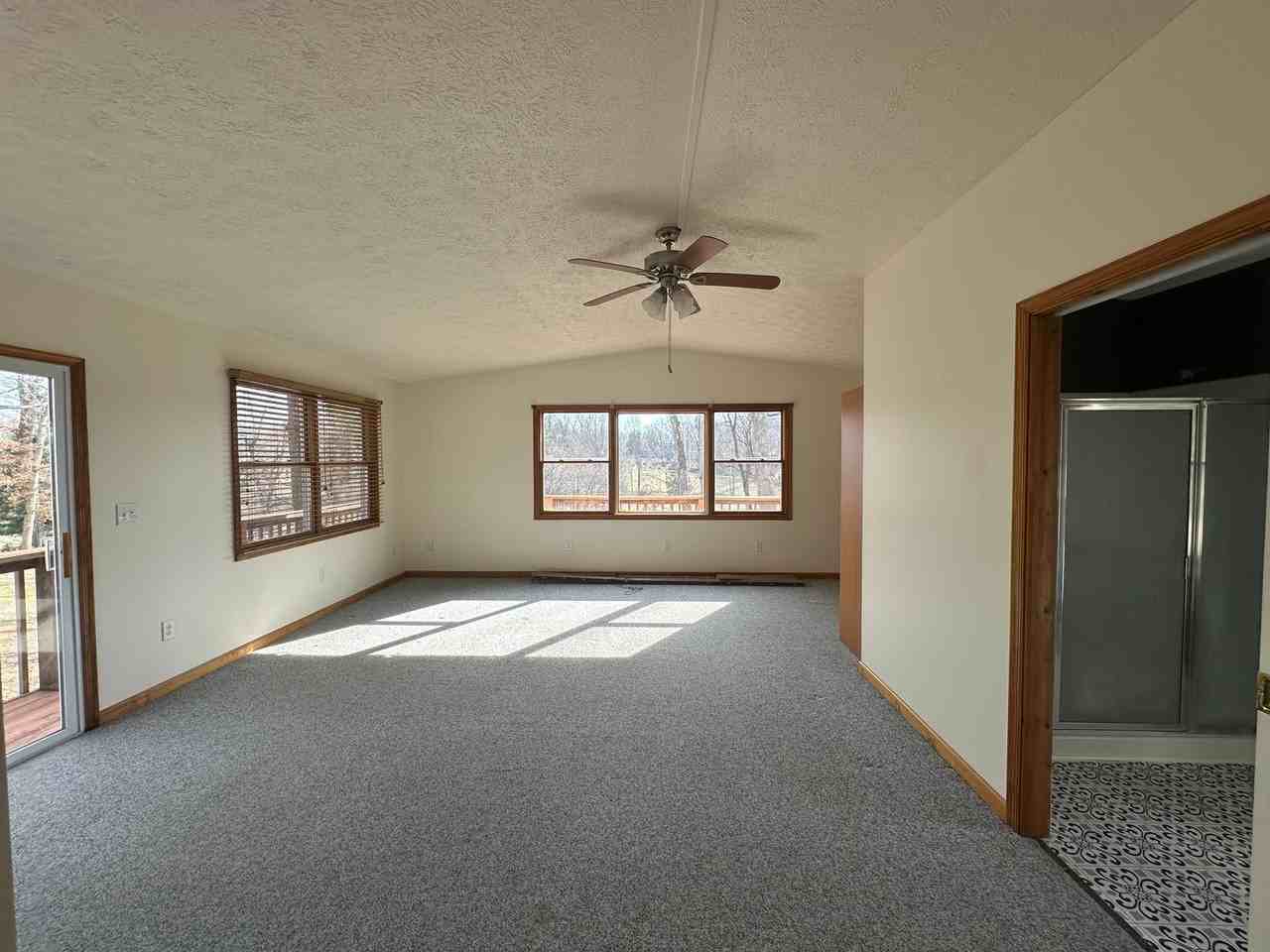 1321 Peaks St - Photo 5 of 50