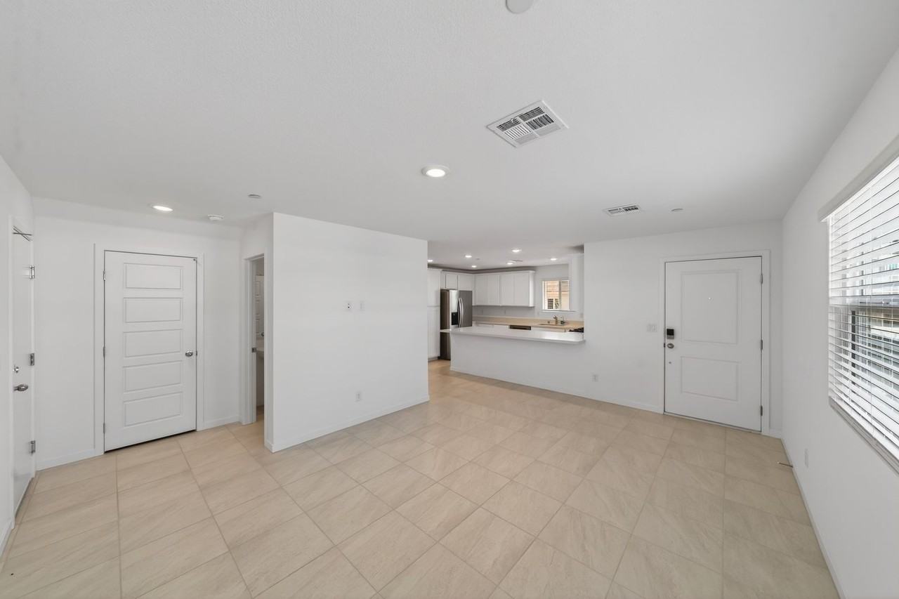 5929 Yee Haw St - Photo 4 of 13