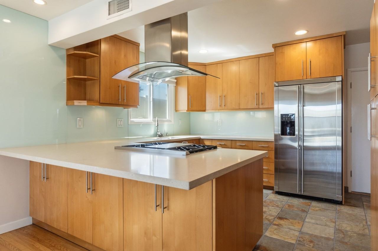 828 Stevely Ave - Photo 7 of 47