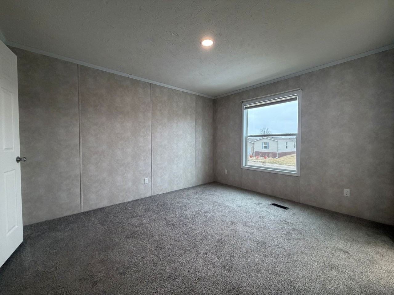 334 Mosswood Ln - Photo 7 of 14