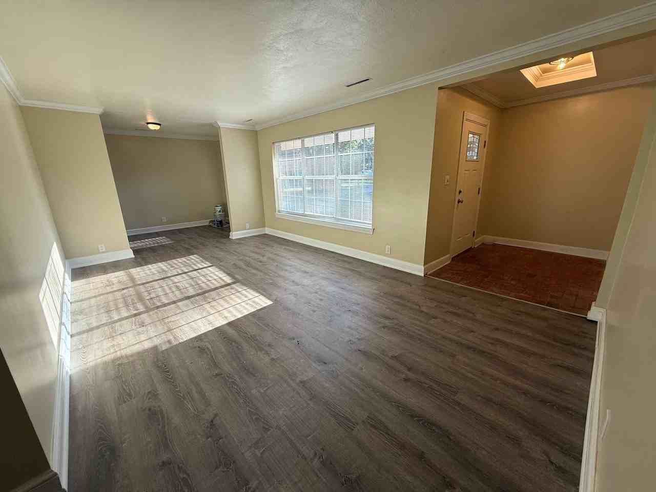 203 Navarre St - Photo 5 of 32