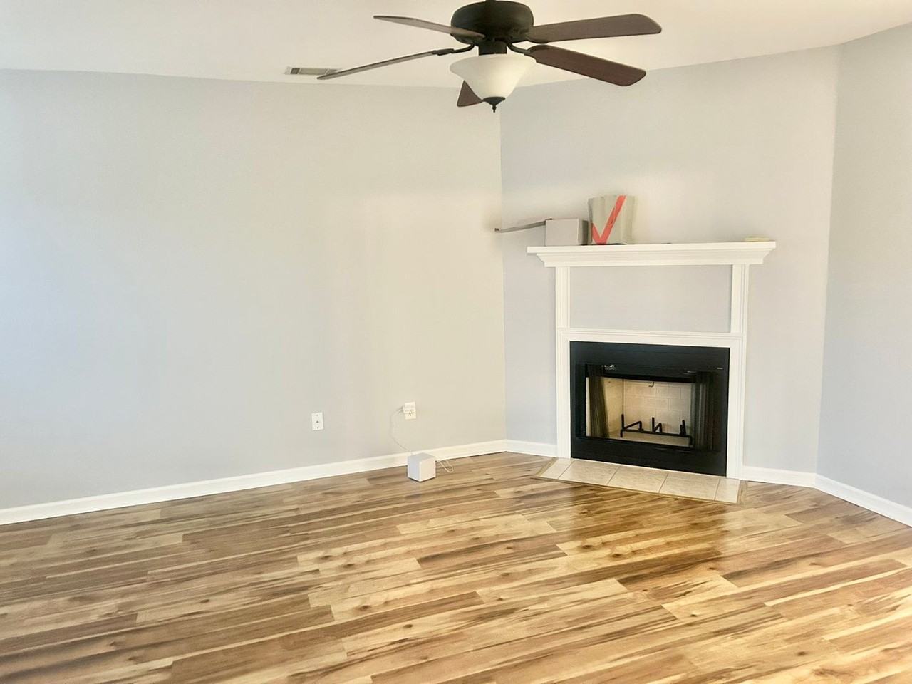 223 Caldwell Cir - Photo 2 of 22