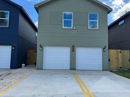 featured image of De Priest St #B