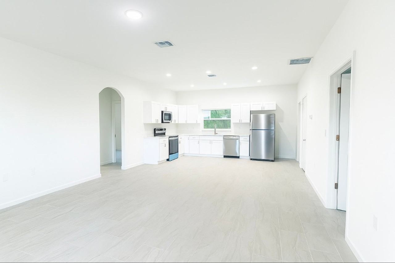 2615 Ne 20th Ct - Photo 3 of 17