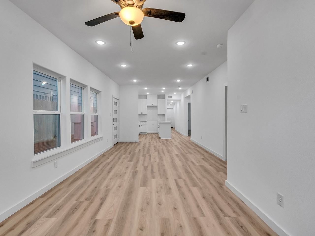 9410 Firnat St #A - Photo 6 of 29