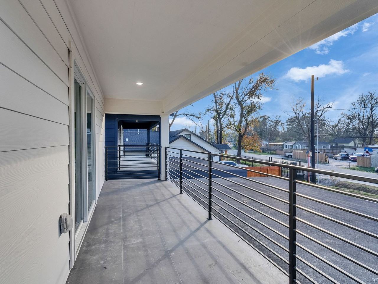 9410 Firnat St #B - Photo 3 of 36