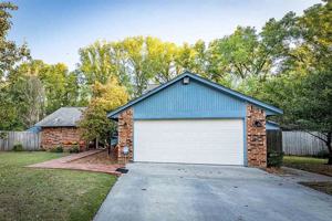 featured image of 913 Ne Bob White Rd