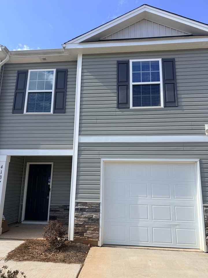 4137 Lurelin Ln - Photo 2 of 11