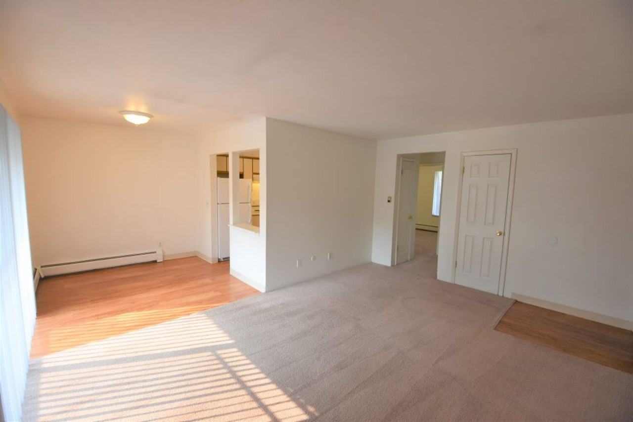 2340 South St - Photo 3 of 20