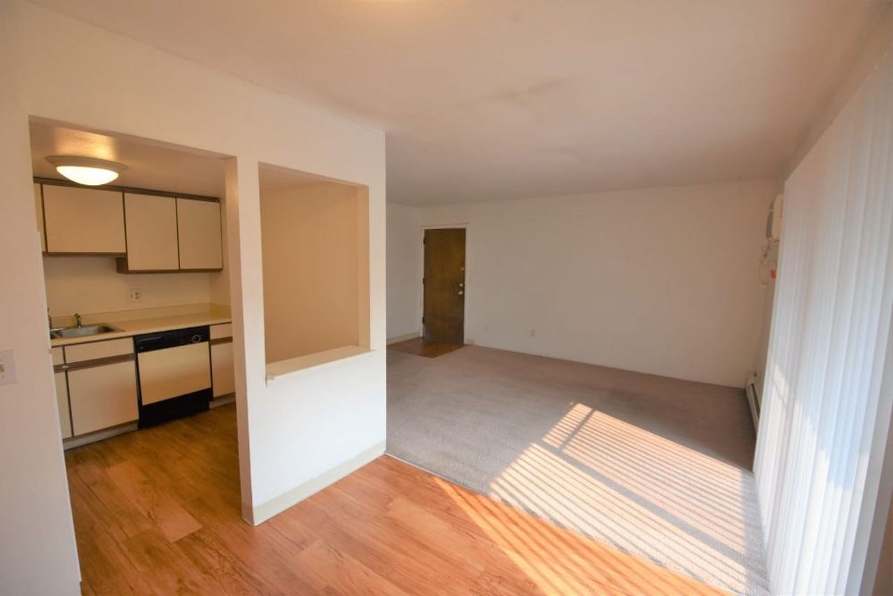 2340 South St - Photo 5 of 20