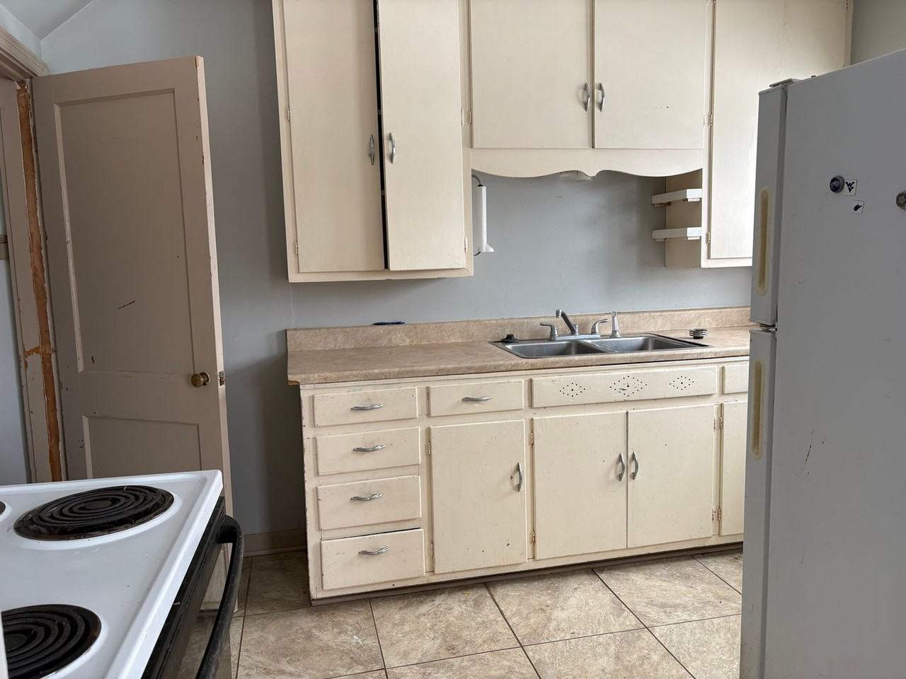 5308 2nd Ave - Photo 2 of 5